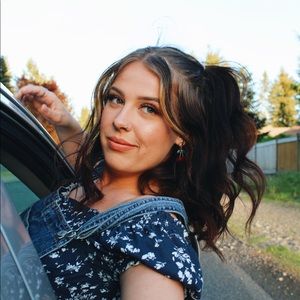 Meet your Posher, Maddy